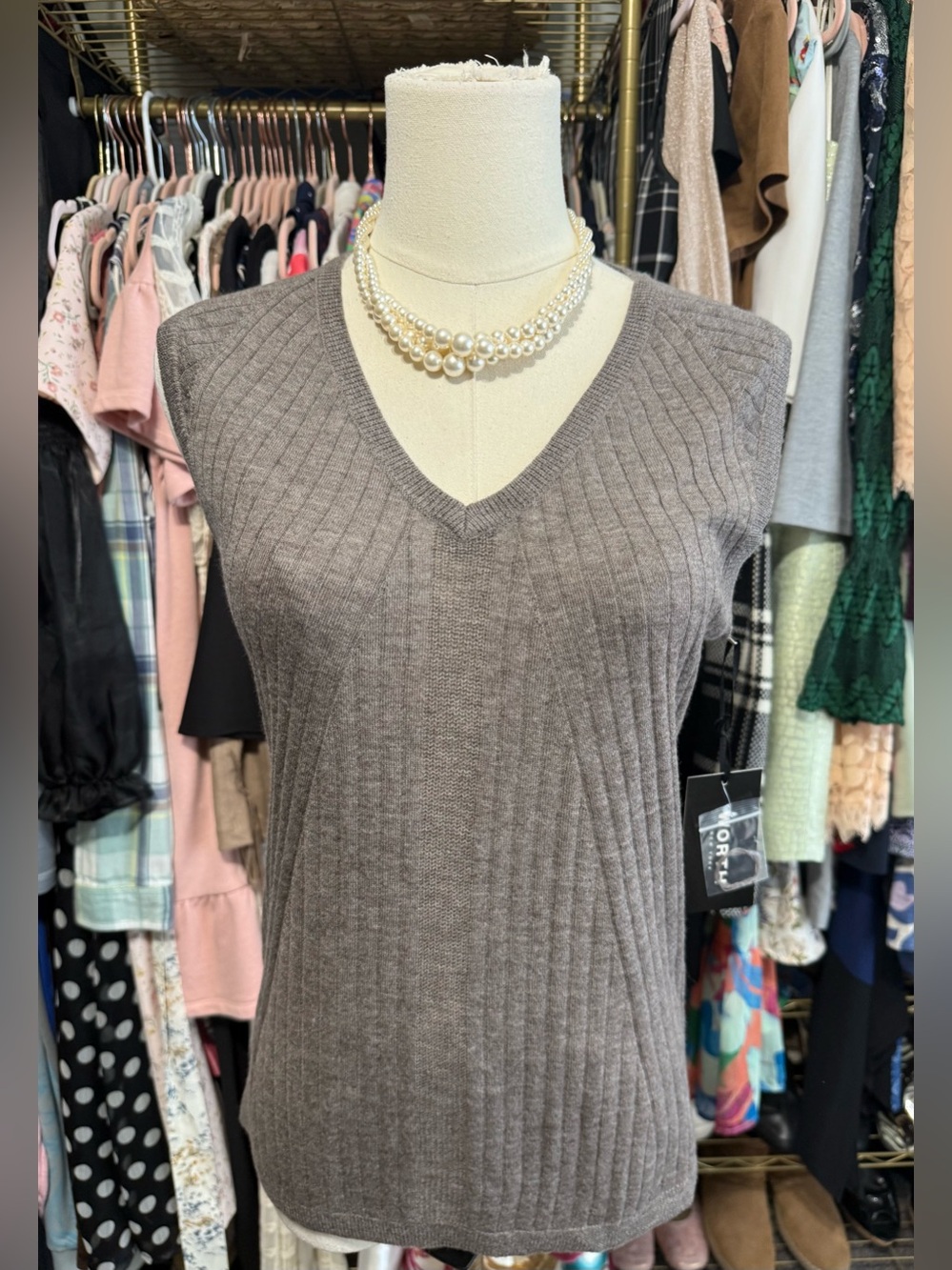 Worth New York Heather Lager Ribbed V-Neck Sweater Tank M - Picture 1 of 10